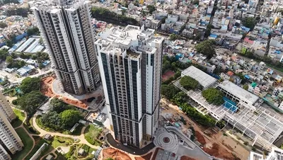 Binnipete: towers and podium landscaping from above